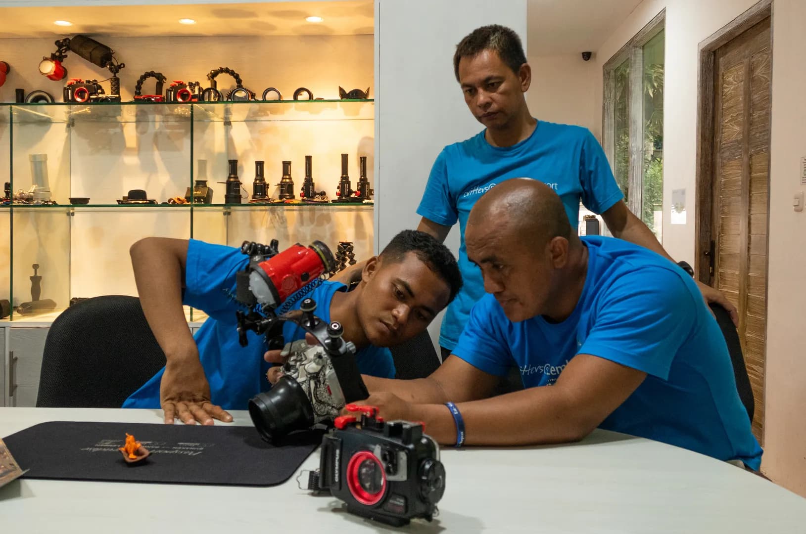 1_Photo Trained Dive Guides.jpg