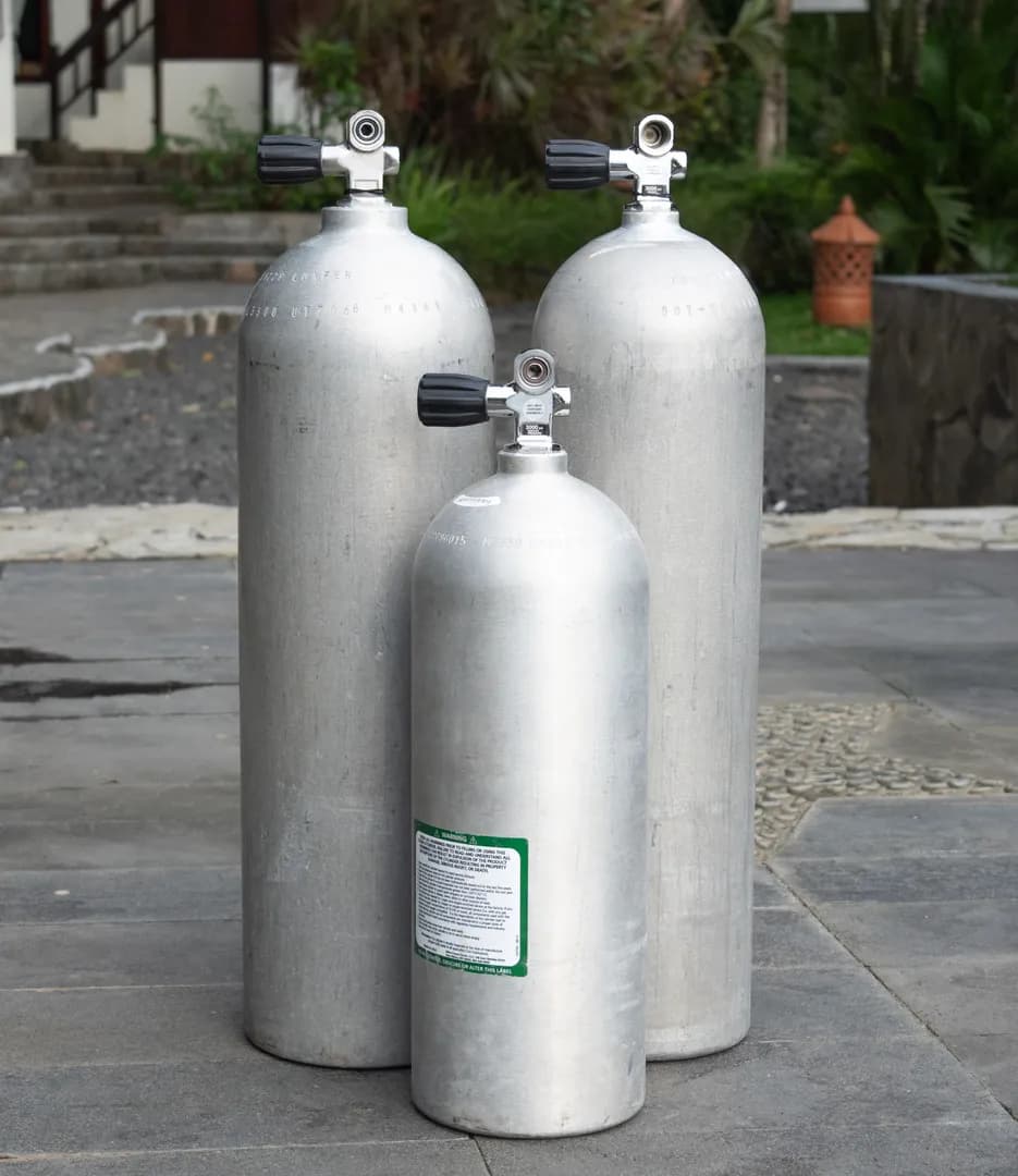 4_Various Tanks and Valves.jpg