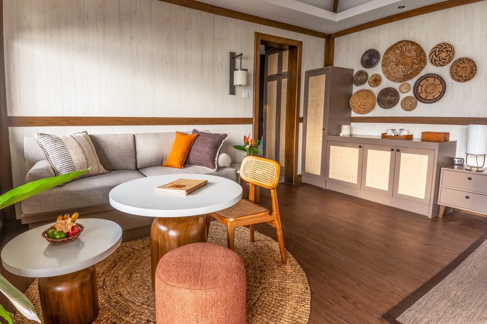 New Premium Luxury Cottage - Sofa Area