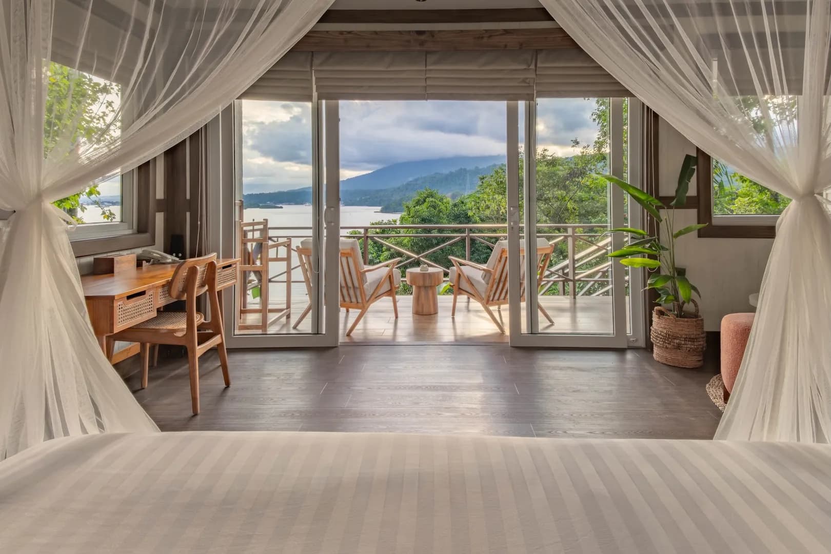 New Premium Luxury Cottage - View